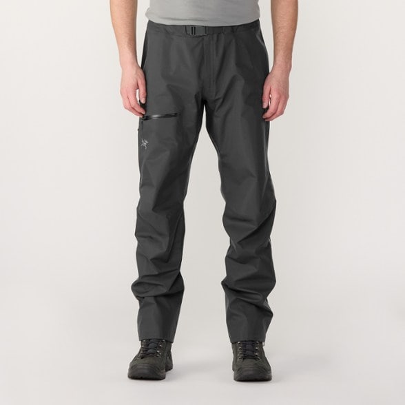 Model info: Height: 6'1" | Waist: 32" | Inseam: 32" | Wearing size: M
