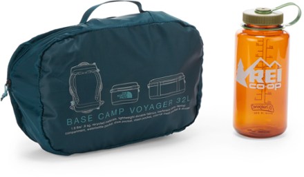 The North Face Base Camp Voyager Duffel - 32 L 10