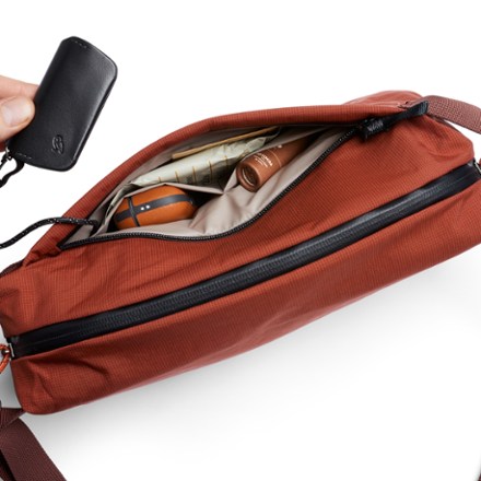 Bellroy Lite Sling 7 L 6