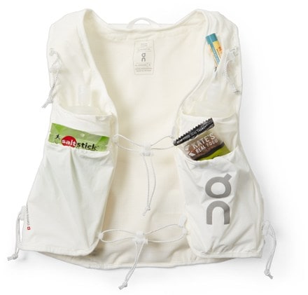 On Ultra Hydration Vest 5