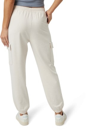 Vuori Boyfriend Cargo Joggers - Women's 2