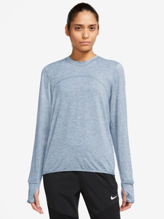 Blue nike best sale shirt women's