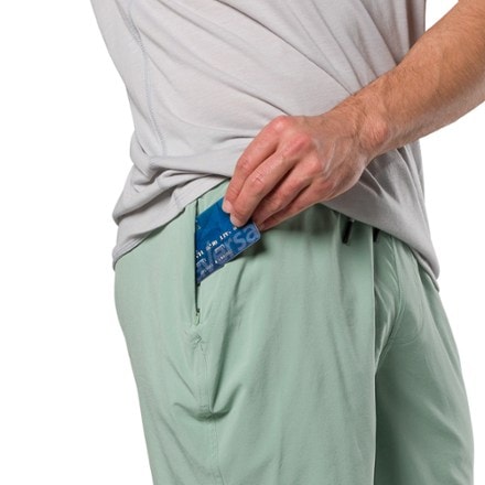 PEARL iZUMi Canyon Active Bike Shorts - Men's 4