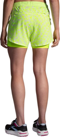 Brooks Chaser 5" 2-In-1 Shorts - Women's 2