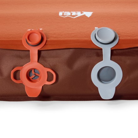 REI Co-op Westward Dreamer Self-Inflating Bed Air valve