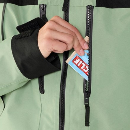 The North Face GTX Hex Jacket - Women's 6