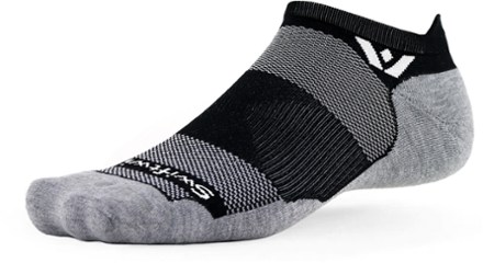 Swiftwick Maxus No-Show Socks 0