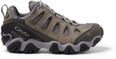 women's low top hiking shoes