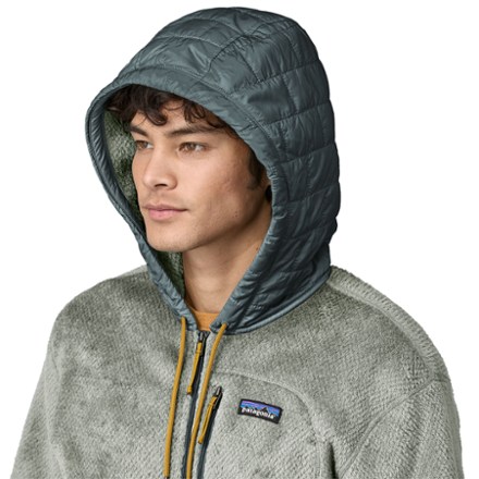 Patagonia Re-Tool Hybrid Insulated Hoodie - Men's 5