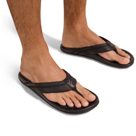 OluKai Hiapo Flip-Flops - Men's 3