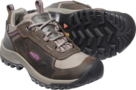 KEEN Basin Ridge Waterproof Hiking Shoes - Women's 4