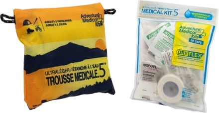 Adventure Medical Kits Ultralight/Watertight .5 Medical Kit 1