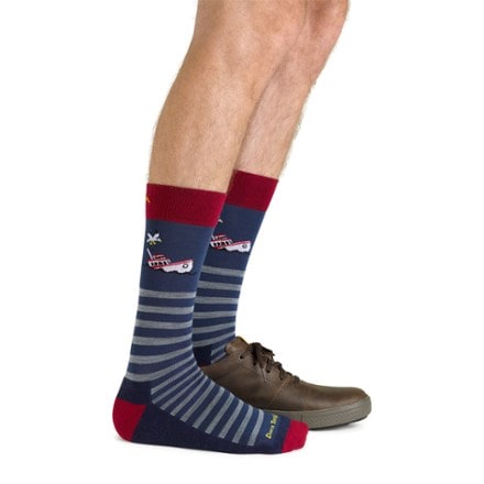 Darn Tough Wild Life Crew Lightweight Lifestyle Socks - Men's 3