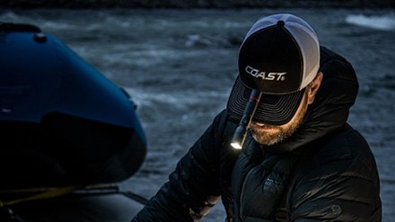 Coast HX5R Flashlight 9