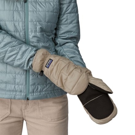 Patagonia Nano Puff Mittens 1