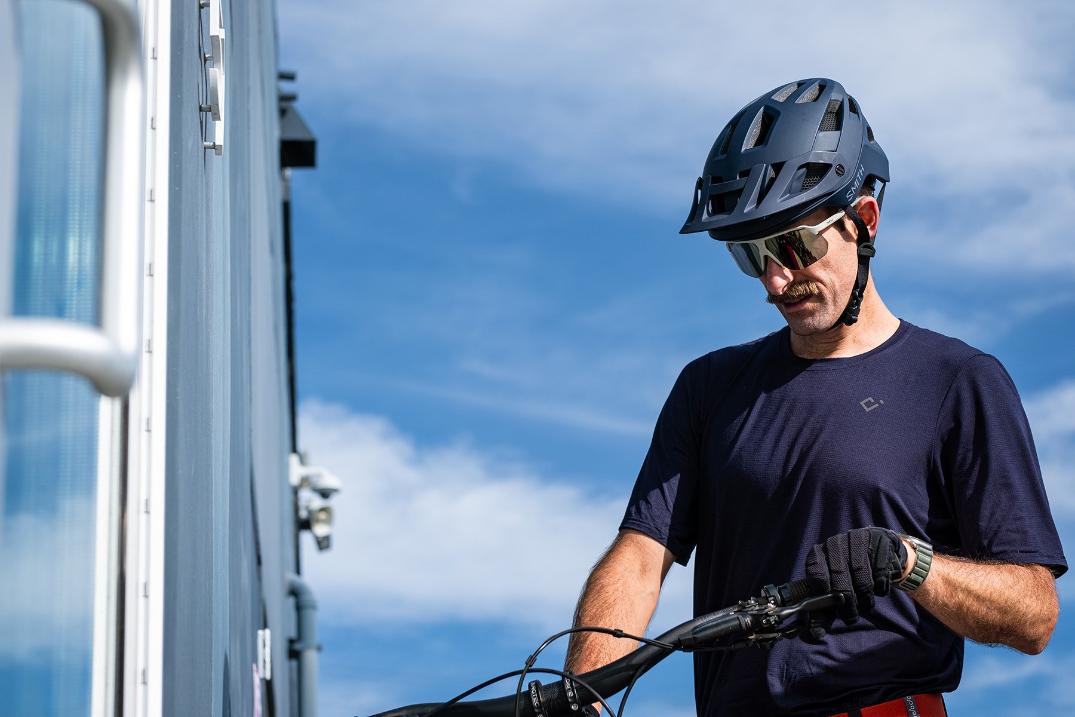 Location Image for Engage Mips Bike Helmet