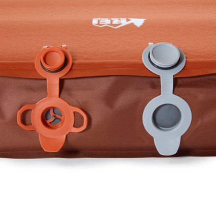 REI Co-op Westward Dreamer Double Self-Inflating Bed Air valve