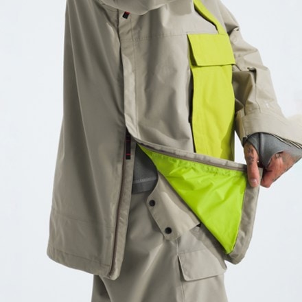 The North Face Driftview Anorak - Men's 8