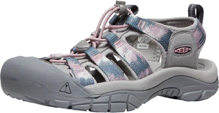 Keen newport h2 women's best sale sandals closeout