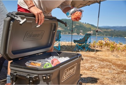 Coleman Convoy Series 65-Quart Wheeled Cooler 6