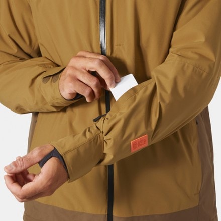 Helly Hansen Powdreamer 2.0 Insulated Jacket - Men's 7