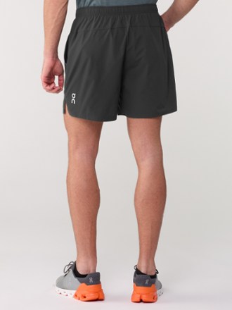 On Essential 5" Shorts - Men's 2