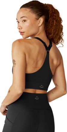 Beyond Yoga PowerBeyond Strive Longline Bra 1