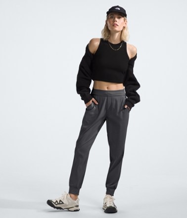 The North Face Aphrodite Joggers - Women's 3