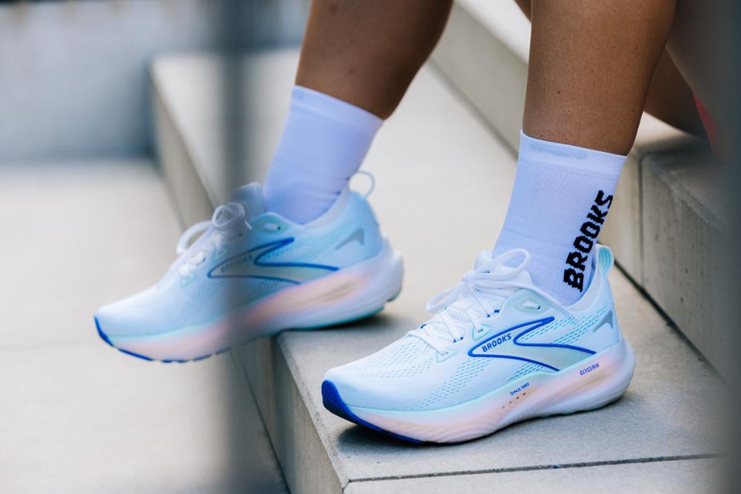 Location Image for Glycerin 22 Road-Running Shoes - Women's