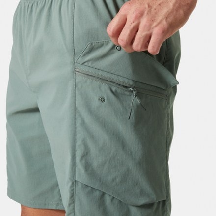 Helly Hansen Vista Hike Cargo Shorts - Men's 5