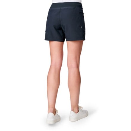 Free Country Free 2 Explore Cargo Pocket Shorts - Women's 1