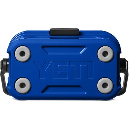 YETI Roadie 8 Hard Cooler 7