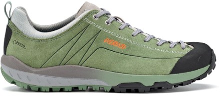 versatile hiking shoes