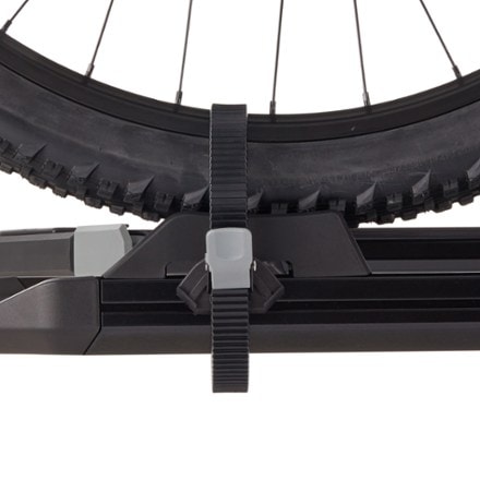 Saris Edge 2-Bike Hitch Rack 8