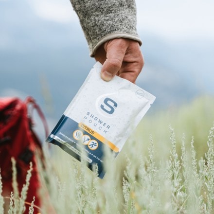 Shower Pouch Gigantic Body Wipe - 2' x 1' 6