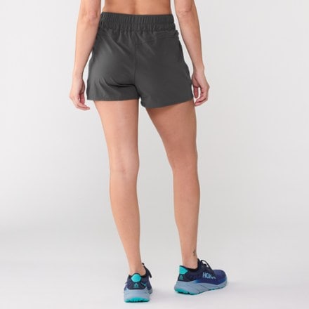 KUHL Vantage Trainer Shorts - Women's 2