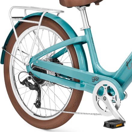 Electra Townie Go! Throttle Electric Bike 2