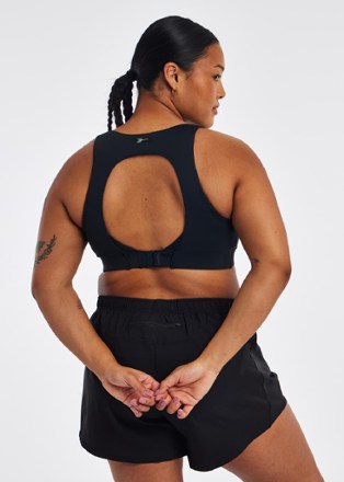 Oiselle Squared Up Bra 3