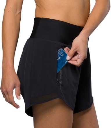 PEARL iZUMi Sugar Active 4" Cycling Shorts - Women's 5