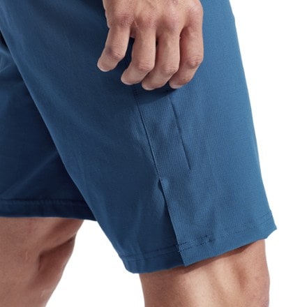 PEARL iZUMi Prospect 2-in-1 Bike Shorts with Liner - Men's 4