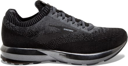 black womens brooks