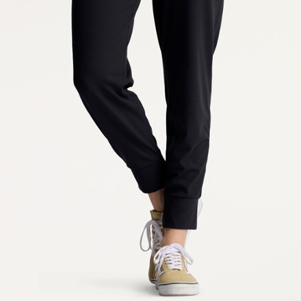 Free Fly Highmile Joggers - Women's 4