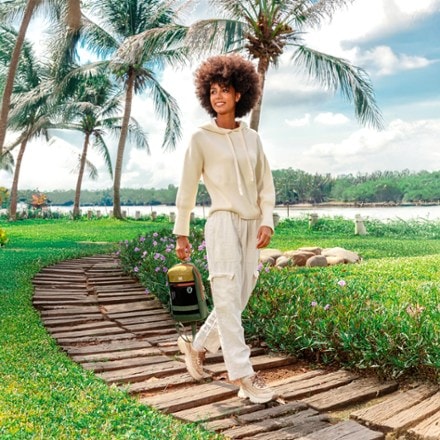 Sherpani Pike Sling Bag - Women's 7