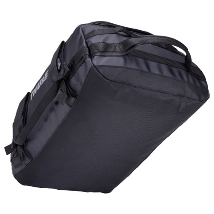 Thule Chasm 30 L Duffel 7