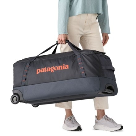 Patagonia Black Hole Wheeled Duffel 100 L 5