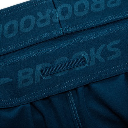 Brooks Chaser 5" 2-in-1 Shorts - Women's 6