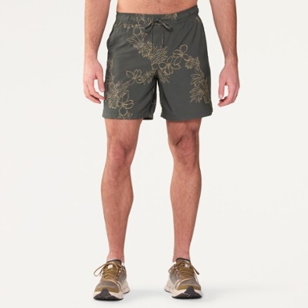 Roark Serrano 7" Shorts - Men's 1