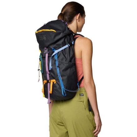 Mountain Hardwear Scrambler 25 Pack 5