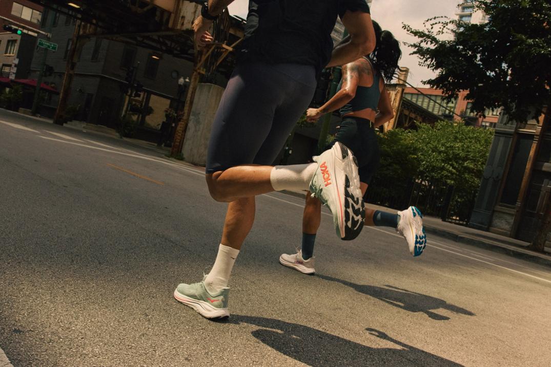 Location Image for Clifton 10 Road-Running Shoes - Women's