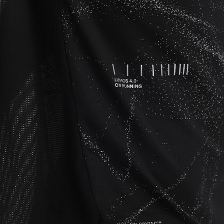 On Performance Long-T Lumos Top - Men's 8